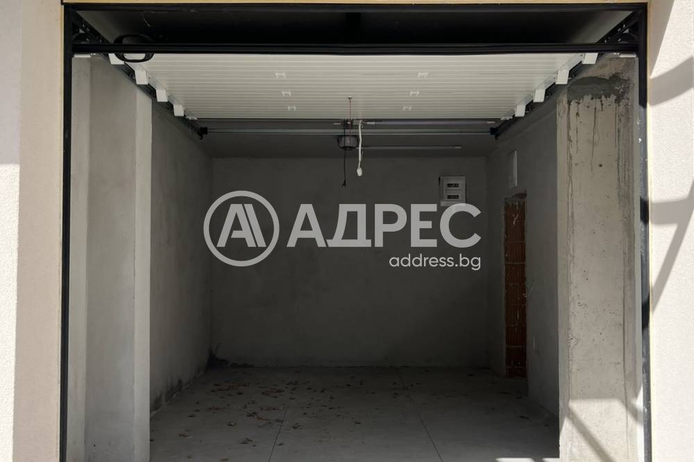 Продава ГАРАЖ, ПАРКОМЯСТО, гр. София, Банишора, снимка 3 - Гаражи и паркоместа - 56305059