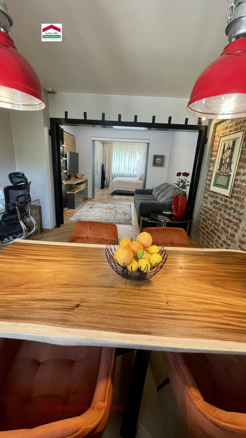 Na prodej  2 ložnice Sofia , Centar , 110 m2 | 66913446 - obraz [15]