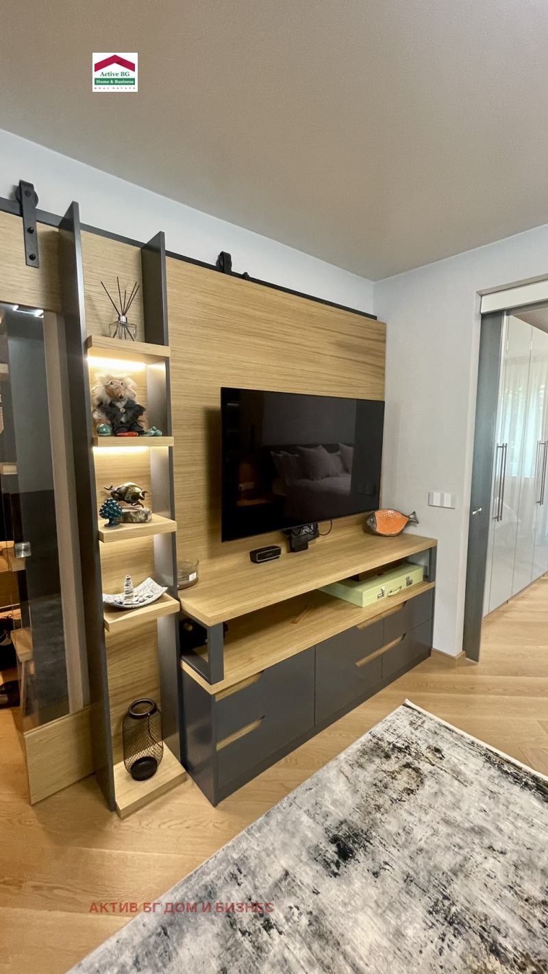 Na prodej  2 ložnice Sofia , Centar , 110 m2 | 66913446 - obraz [12]