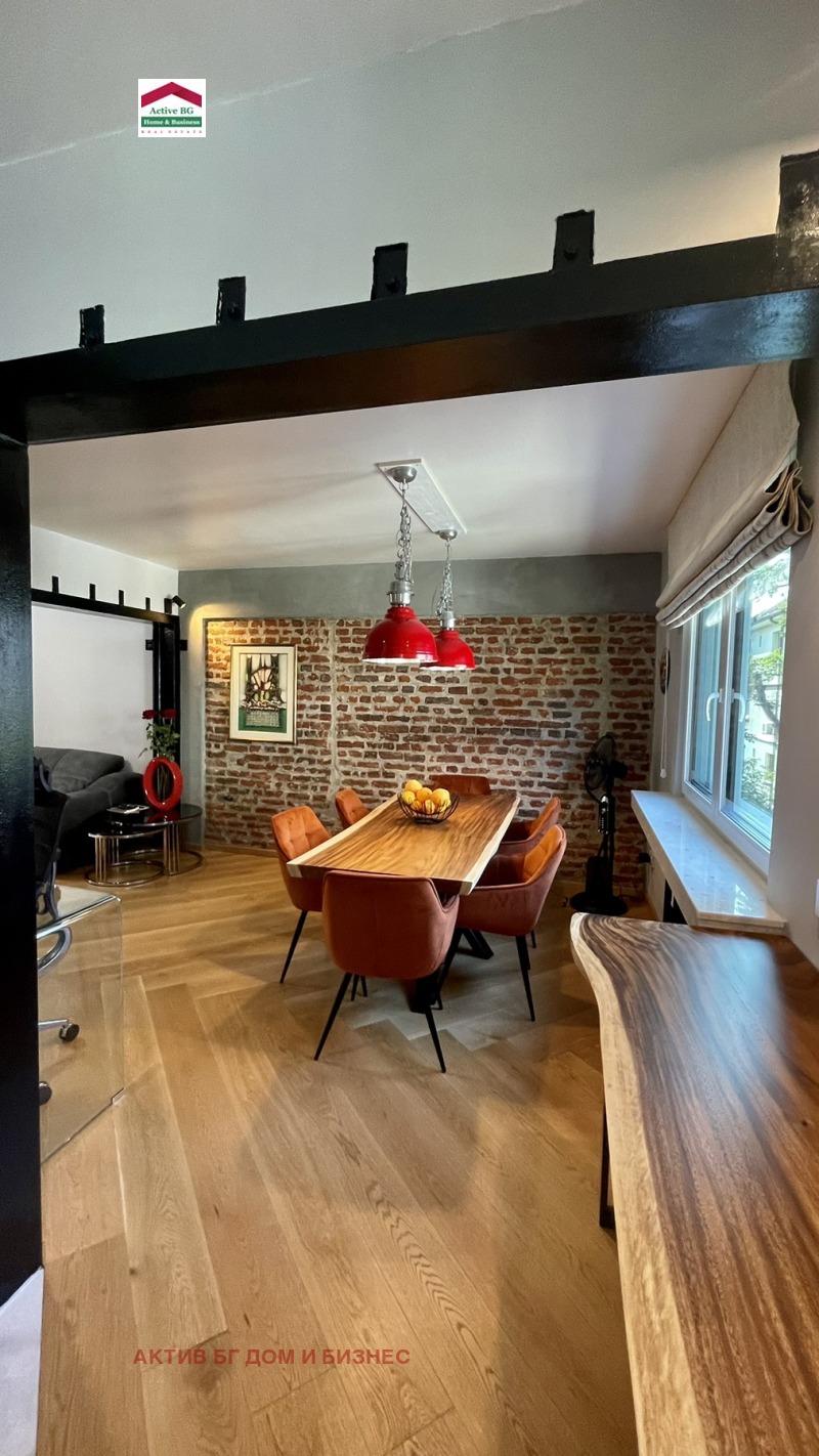 Na prodej  2 ložnice Sofia , Centar , 110 m2 | 66913446 - obraz [5]