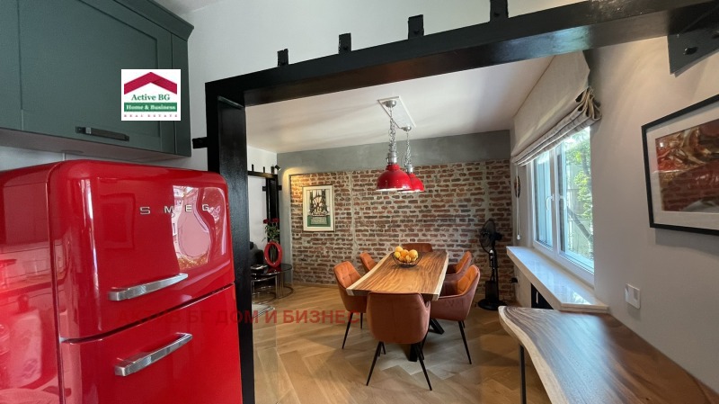 Na prodej  2 ložnice Sofia , Centar , 110 m2 | 66913446 - obraz [4]