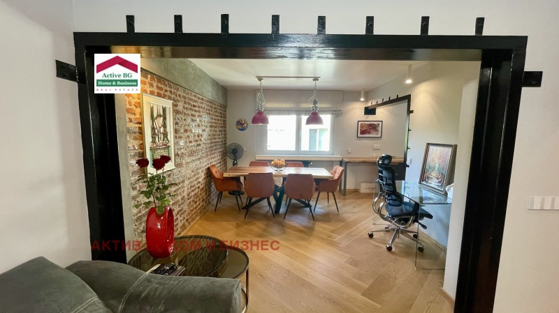 Na prodej  2 ložnice Sofia , Centar , 110 m2 | 66913446 - obraz [6]