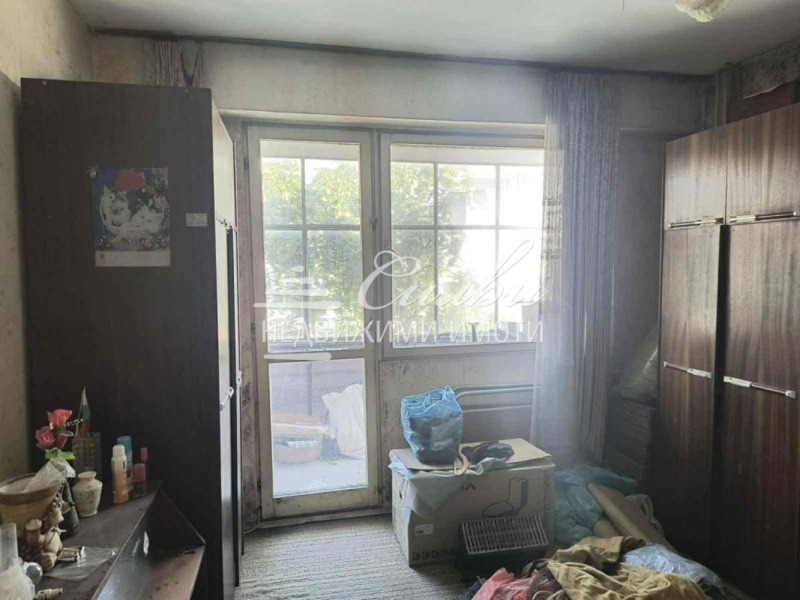Продава  2-стаен град Шумен , 5-ти полк , 75 кв.м | 77129787 - изображение [5]