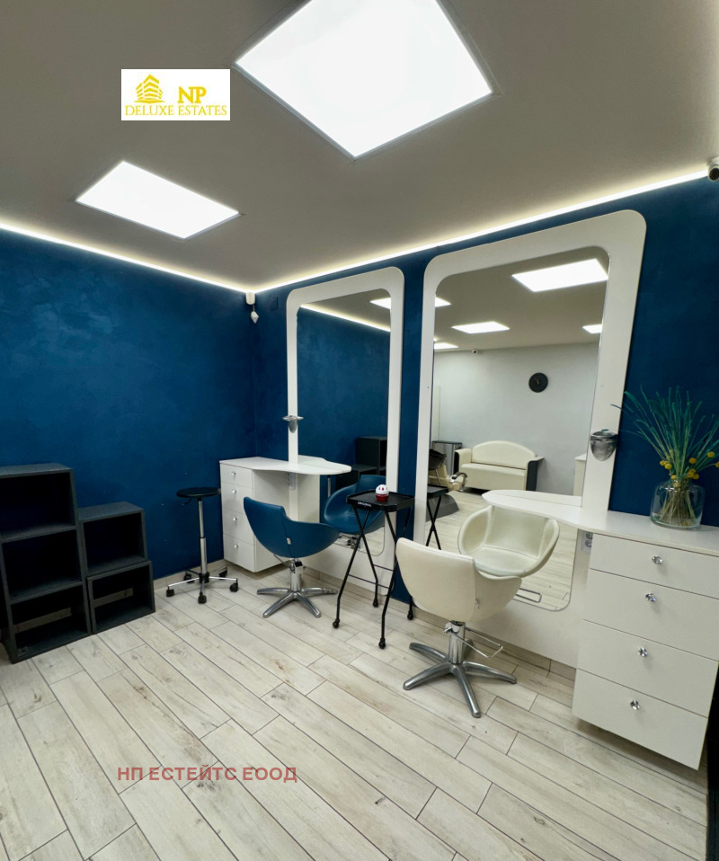 Eladó  Hivatal Sofia , Lozenec , 40 négyzetméter | 84450685