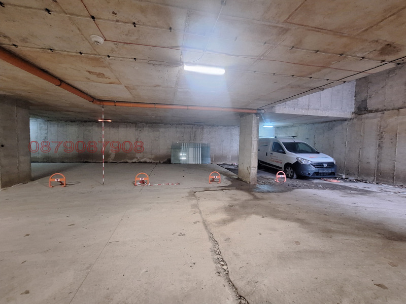 Продава ГАРАЖ, ПАРКОМЯСТО, гр. София, в.з.Киноцентъра 3 част, снимка 2 - Гаражи и паркоместа - 53333578