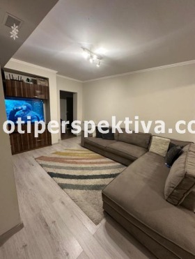 3+ Schlafzimmer Kjutschuk Parisch, Plowdiw 1