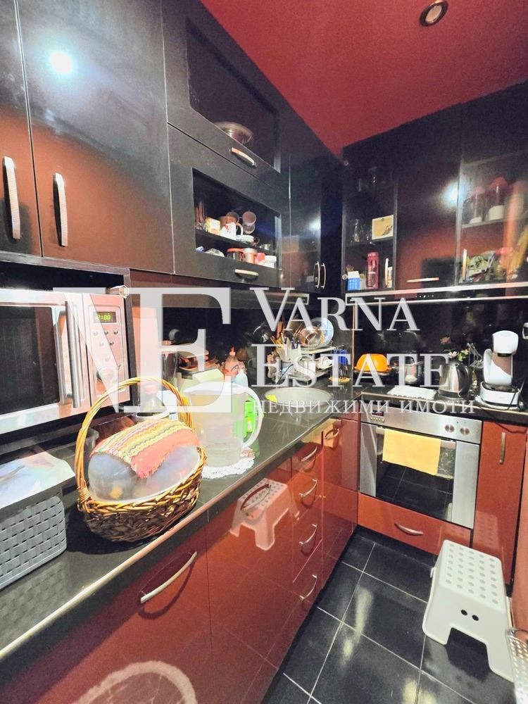 Продава  2-стаен град Варна , Изгрев , 67 кв.м | 62448341 - изображение [8]