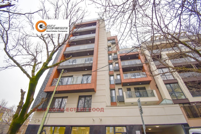 Продава  4-стаен град София , Център , 141 кв.м | 81735694 - изображение [2]