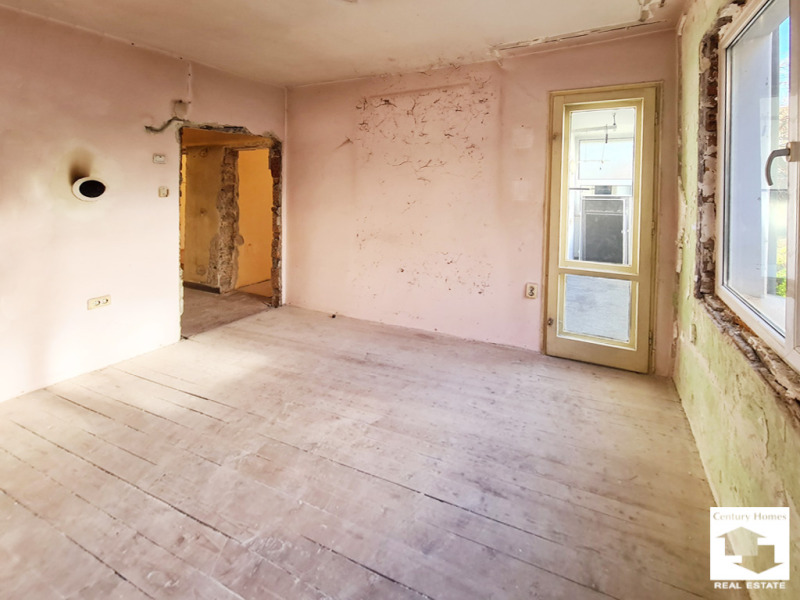 Продава МНОГОСТАЕН, гр. Велико Търново, Акация, снимка 10 - Апартаменти - 52928599