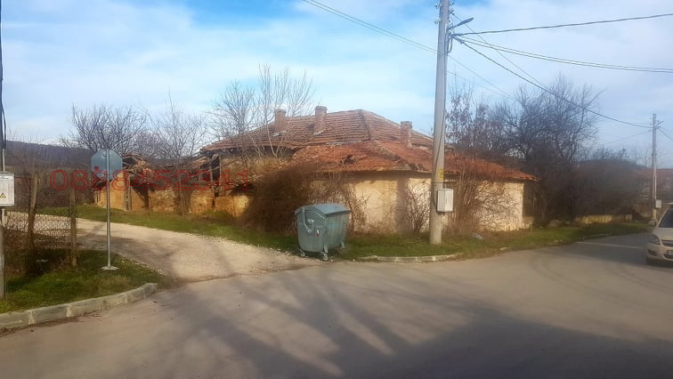 Продава КЪЩА, с. Аспарухово, област Варна, снимка 2 - Къщи - 52782462