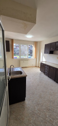 Продава  3-стаен град Перник , Изток , 90 кв.м | 35744840 - изображение [2]