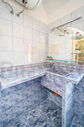 1 quarto Vazrajdane 1, Varna 16