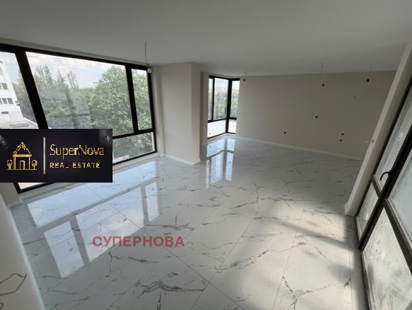 Продава  3-стаен град Хасково , Център , 108 кв.м | 13072510