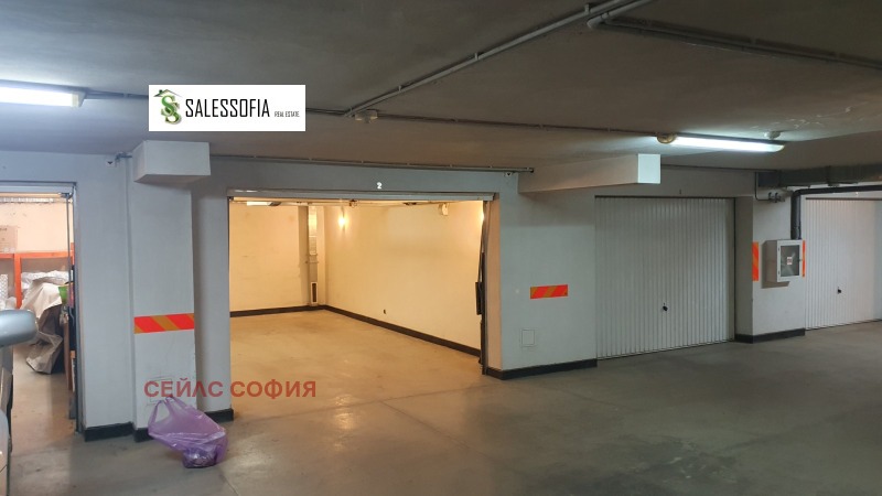 Продава ГАРАЖ, ПАРКОМЯСТО, гр. София, Полигона, снимка 7 - Гаражи и паркоместа - 53465315