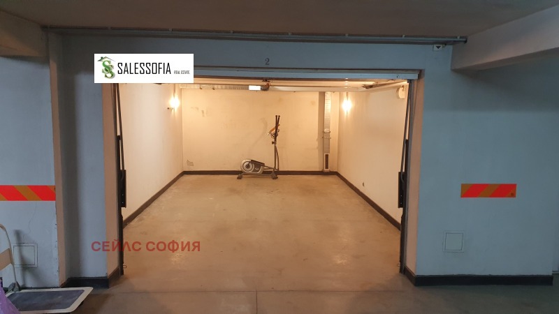 Продава ГАРАЖ, ПАРКОМЯСТО, гр. София, Полигона, снимка 8 - Гаражи и паркоместа - 53465315