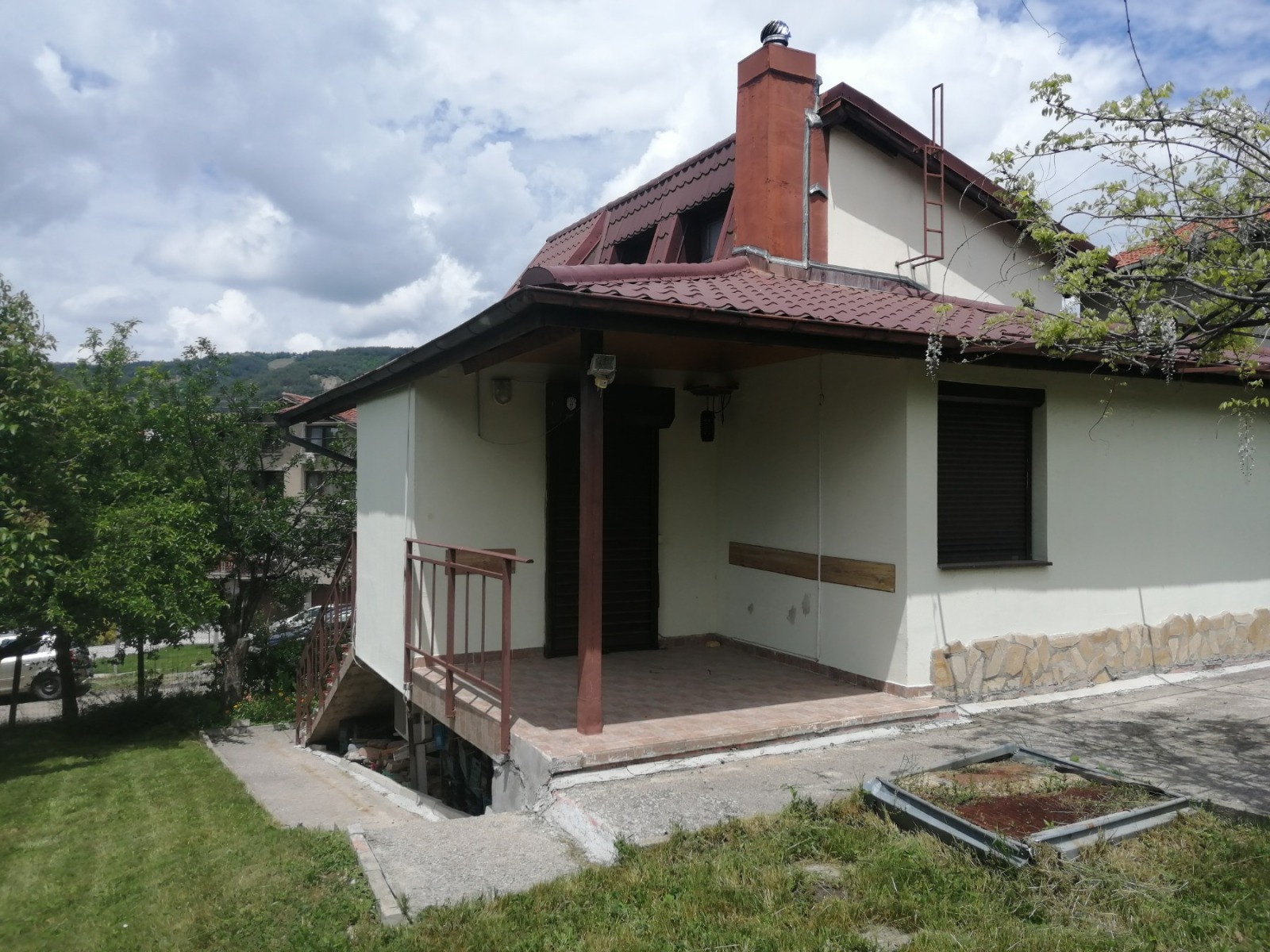 Продава КЪЩА, с. Люлин, област Перник, снимка 2 - Къщи - 54395077