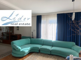 Продава  4-стаен, град София