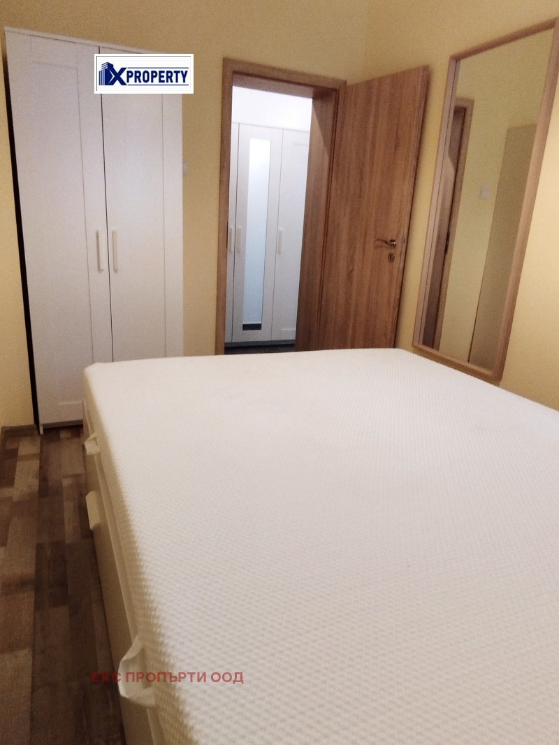 Na prodej  1 ložnice Pernik , Centar , 64 m2 | 38128109 - obraz [9]