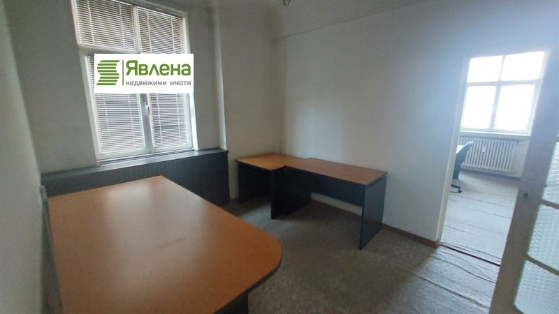 Eladó  2 hálószobás Sofia , Centar , 100 négyzetméter | 32509258 - kép [4]