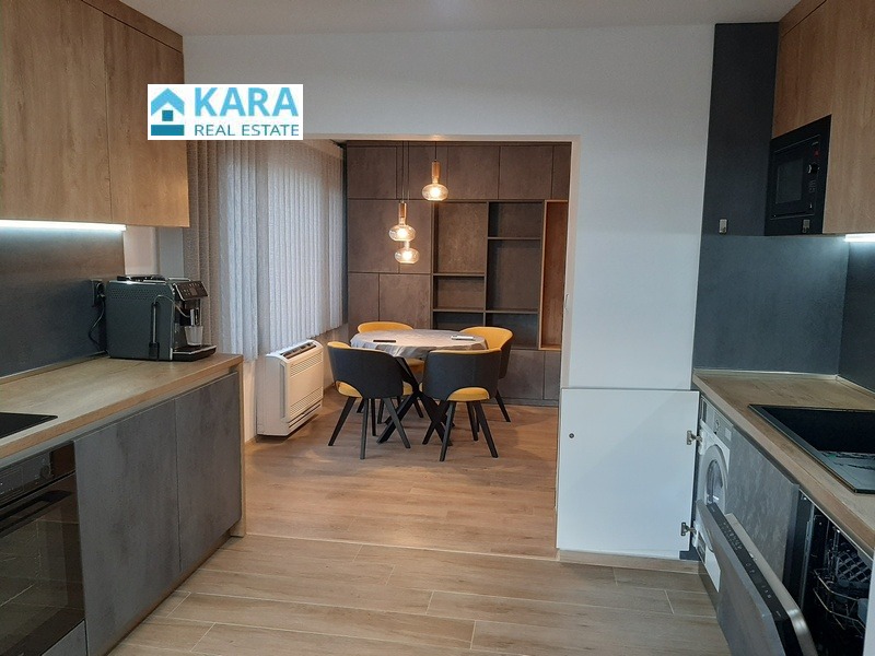 Продава 3-СТАЕН, гр. Кърджали, Център