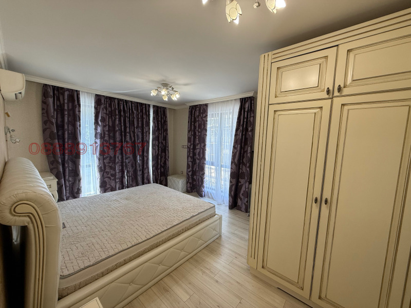 Myytävänä  3 makuuhuonetta Burgas , Tsentar , 142 neliömetriä | 40036628 - kuva [10]