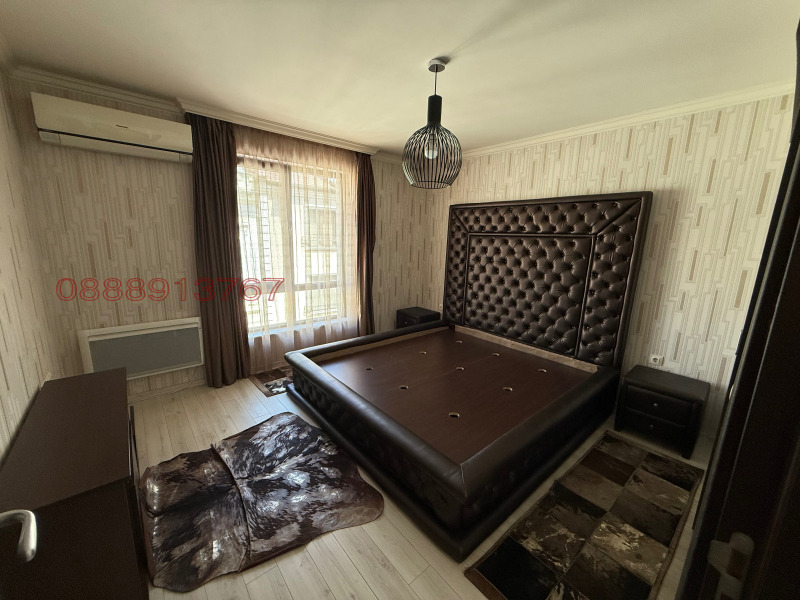 Myytävänä  3 makuuhuonetta Burgas , Tsentar , 142 neliömetriä | 40036628 - kuva [13]