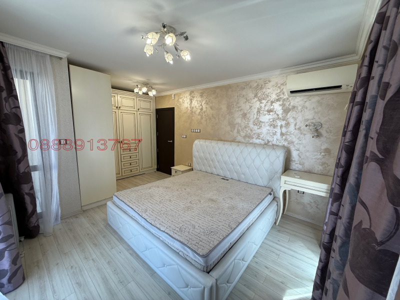 Myytävänä  3 makuuhuonetta Burgas , Tsentar , 142 neliömetriä | 40036628 - kuva [9]