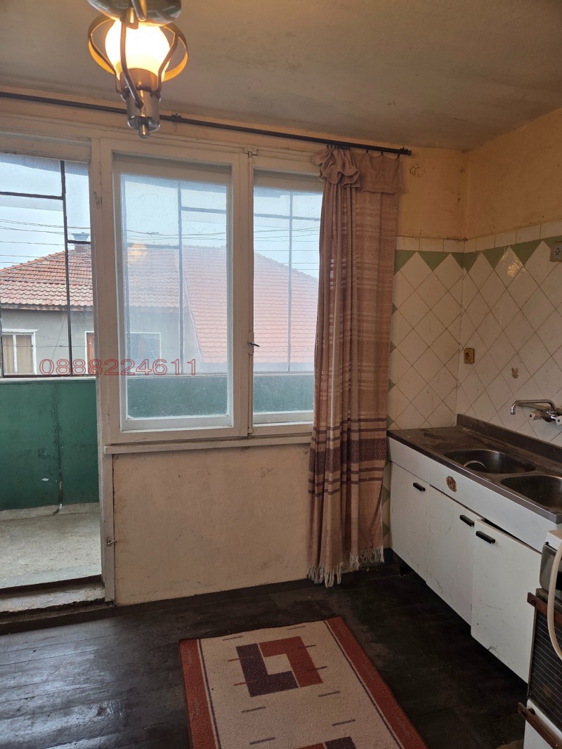 Продава ЕТАЖ ОТ КЪЩА, гр. Монтана, Кошарник, снимка 9 - Етаж от къща - 52868823