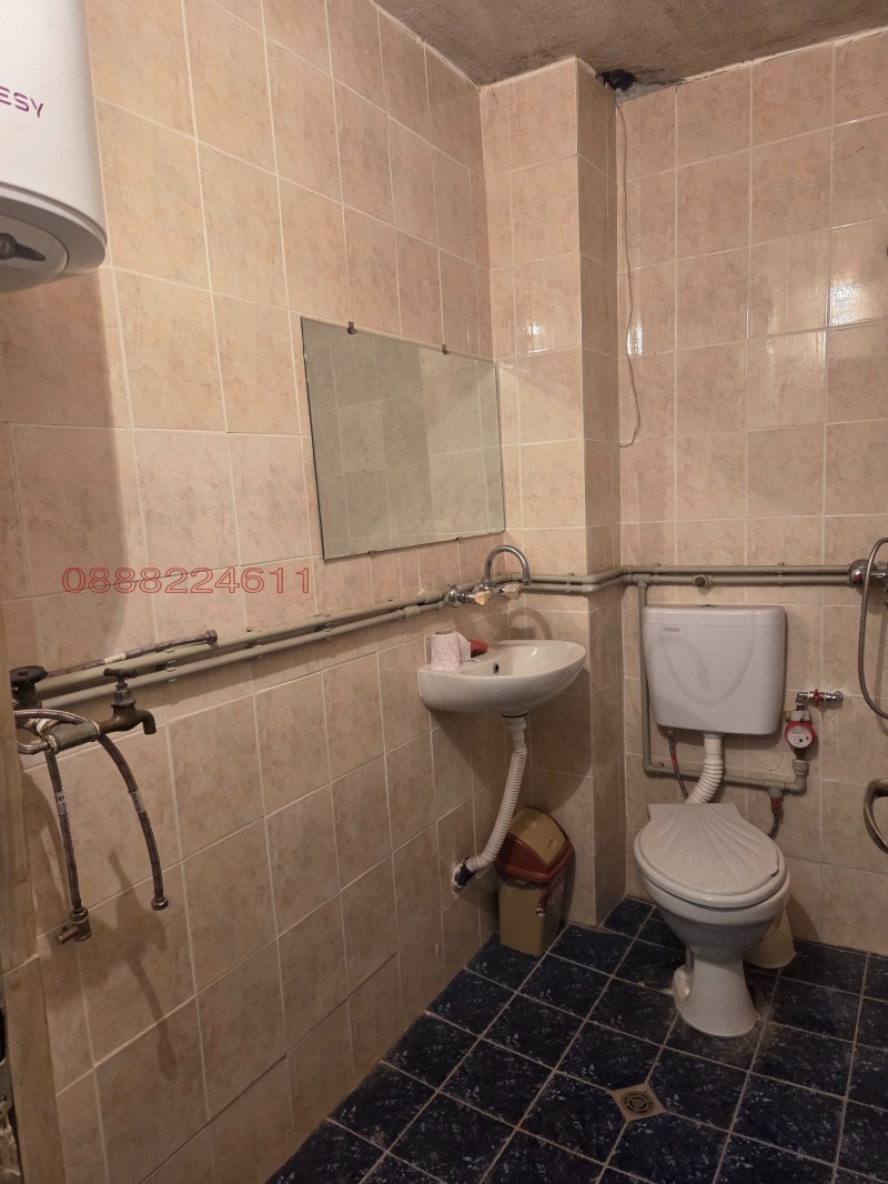 Продава ЕТАЖ ОТ КЪЩА, гр. Монтана, Кошарник, снимка 7 - Етаж от къща - 52868823