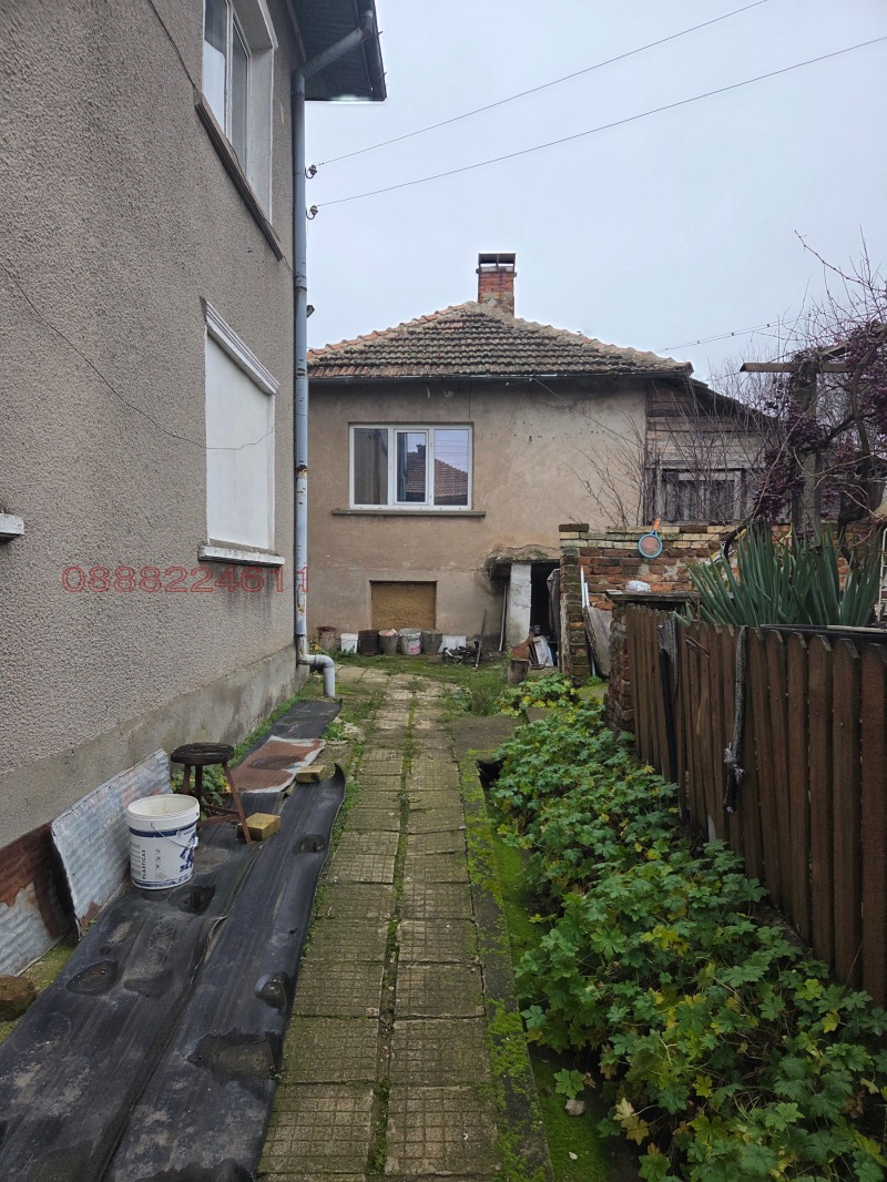 Продава ЕТАЖ ОТ КЪЩА, гр. Монтана, Кошарник, снимка 13 - Етаж от къща - 52868823