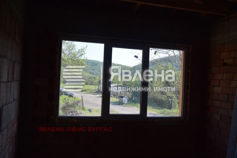 Продава КЪЩА, с. Бродилово, област Бургас, снимка 8 - Къщи - 42371268