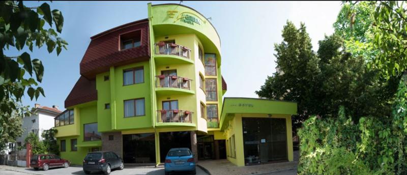 Продава  Хотел област Пловдив , гр. Хисаря , 1000 кв.м | 53537646 - изображение [3]