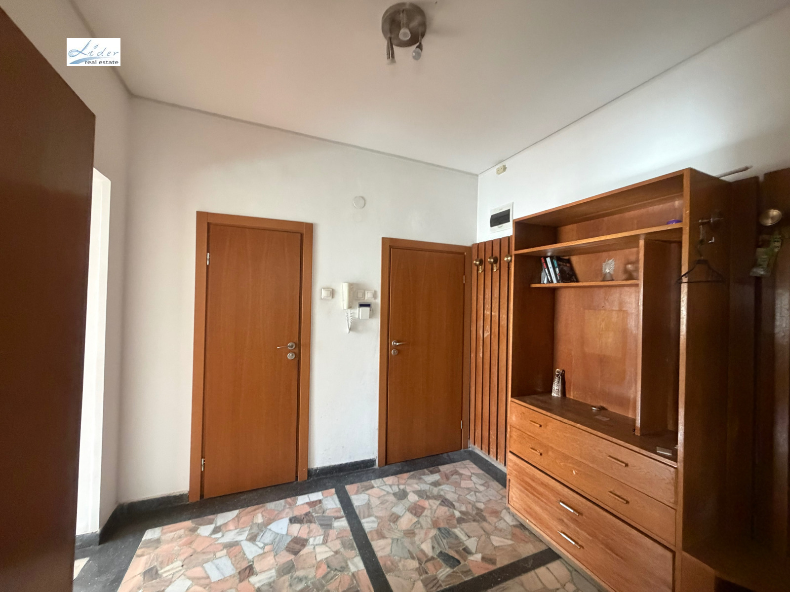 Продава 4-СТАЕН, гр. София, Лозенец, снимка 17 - Апартаменти - 55703072