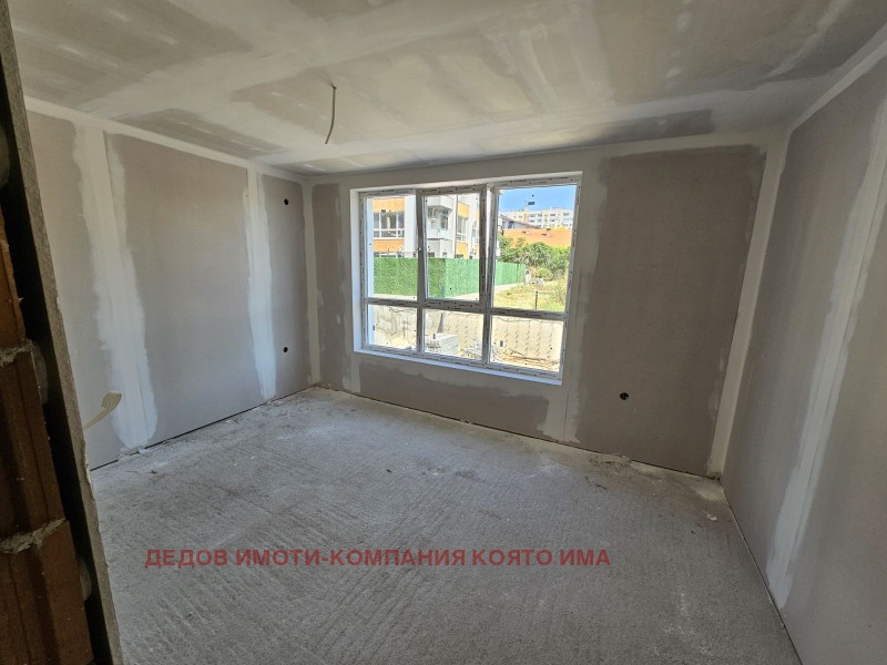Продава  2-стаен град Стара Загора , Железник - център , 81 кв.м | 93595206