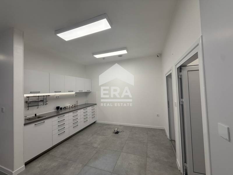 Продава ОФИС, гр. Варна, Бриз, снимка 2 - Офиси - 53176434
