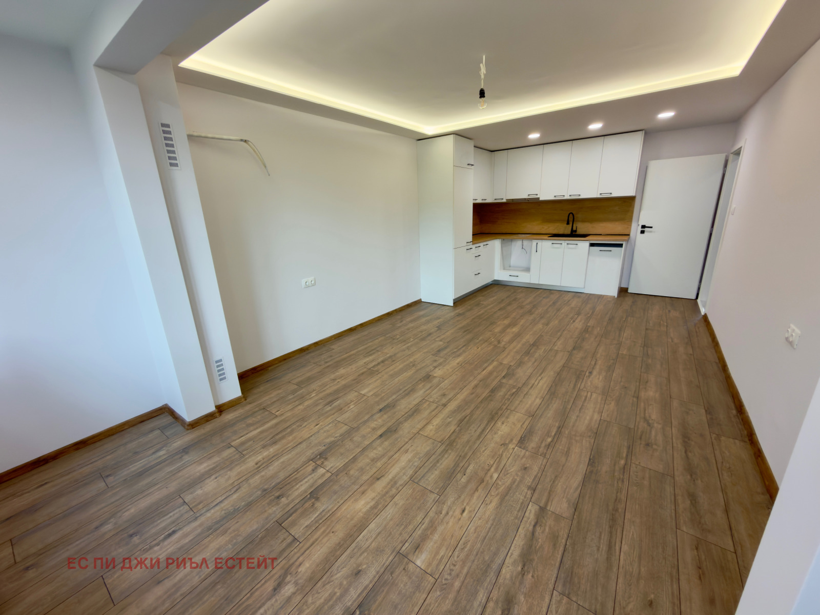 Продава 3-СТАЕН, гр. София, Сухата река, снимка 2 - Апартаменти - 56561276