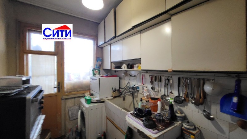 Продава МНОГОСТАЕН, гр. Пазарджик, Център, снимка 3 - Aпартаменти - 46951742