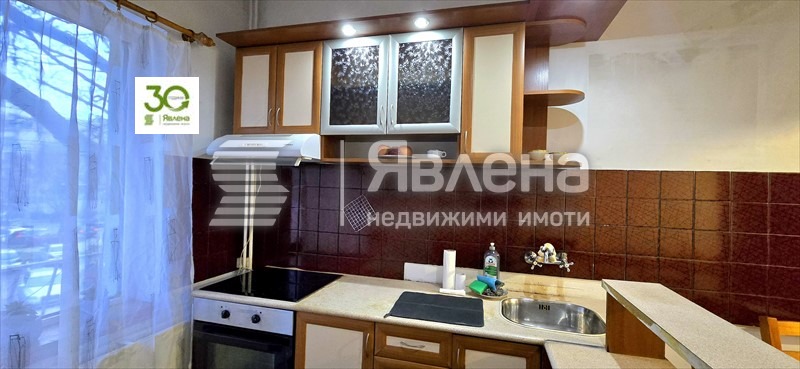 Продава МНОГОСТАЕН, гр. Варна, Лятно кино Тракия, снимка 8 - Апартаменти - 54129546