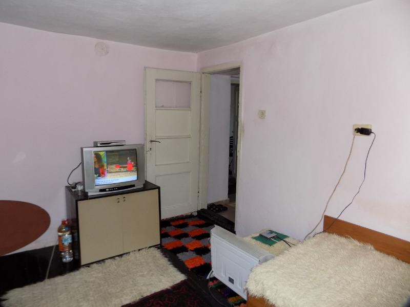 Продава  Етаж от къща град Кърджали , Веселчане , 130 кв.м | 20133843 - изображение [11]
