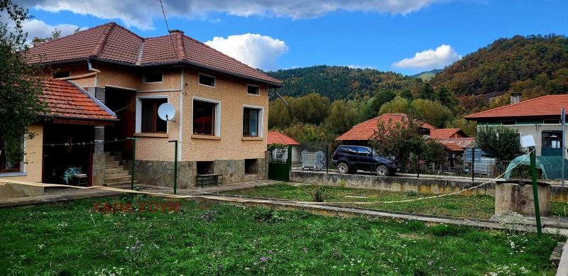 Te koop  Huis regio Lovetsj , Apriltsi , 238 m² | 37590128