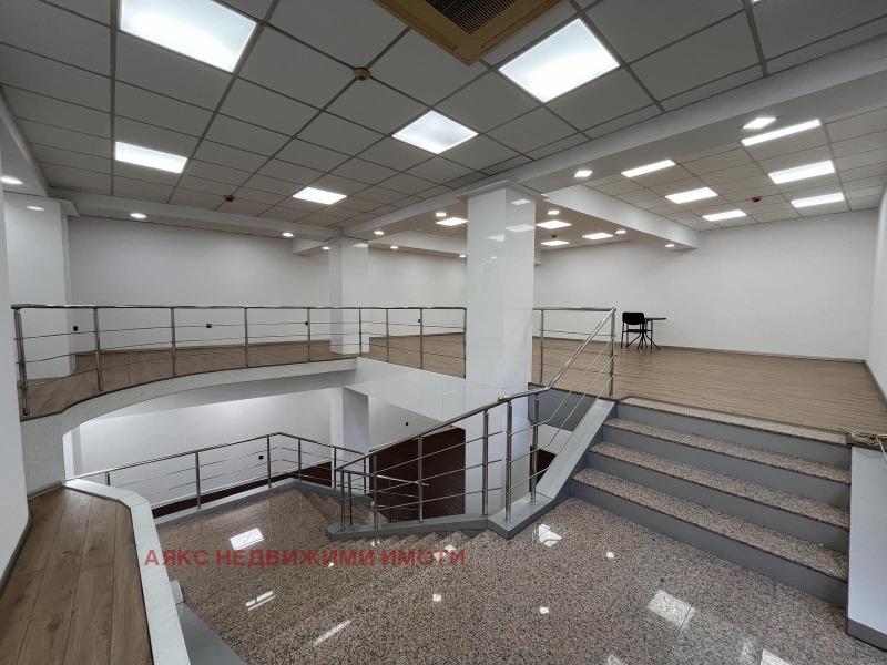 Til salg  Butik Sofia , Tsentar , 380 kvm | 30858975 - billede [3]