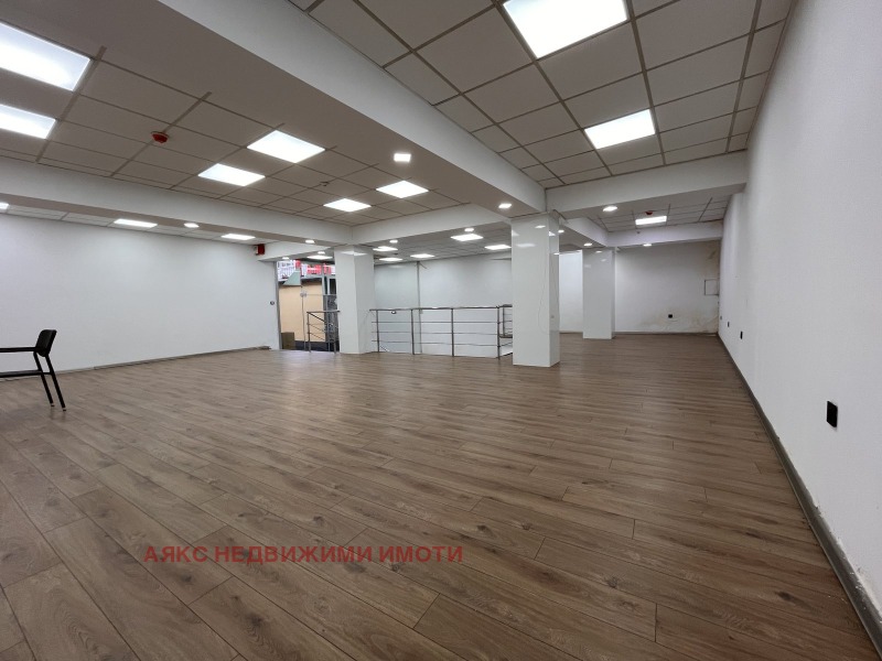 Til salg  Butik Sofia , Tsentar , 380 kvm | 30858975 - billede [2]