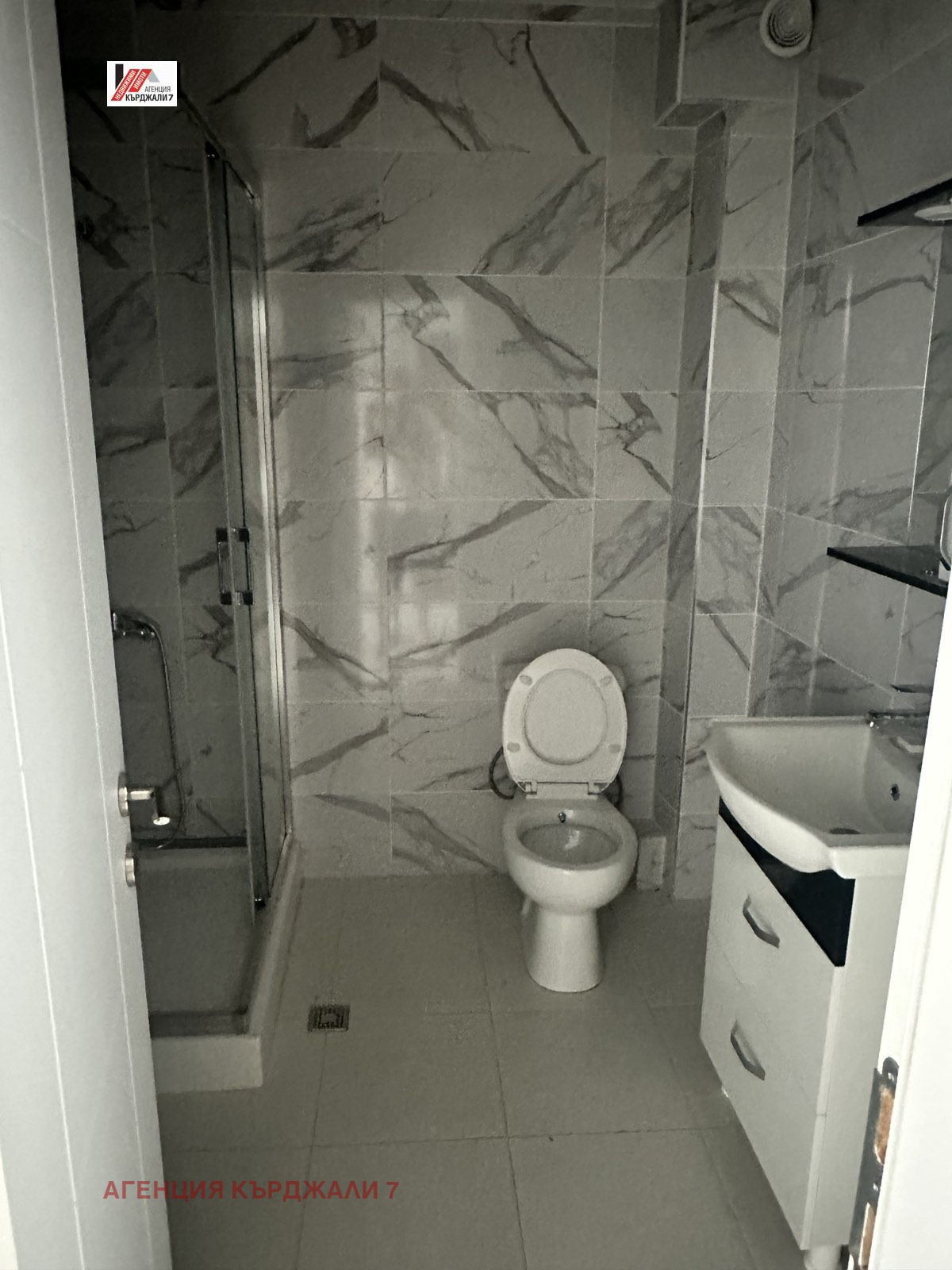 Продава 2-СТАЕН, гр. Кърджали, Възрожденци, снимка 2 - Апартаменти - 54828992