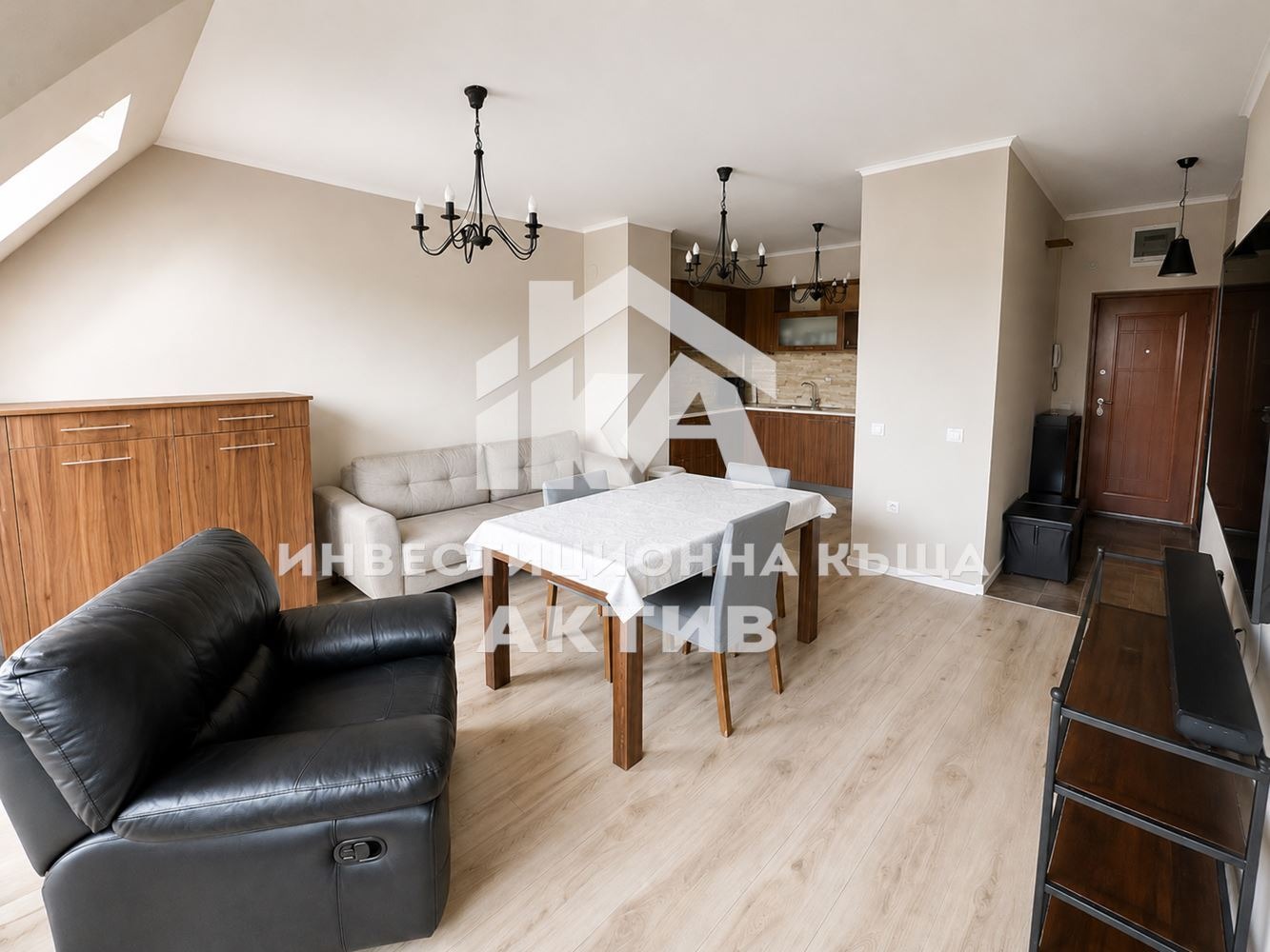 Продава 2-СТАЕН, гр. Пловдив, Кършияка, снимка 2 - Апартаменти - 55012390