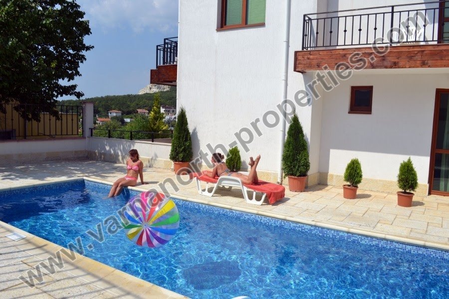 Продава 3-СТАЕН, гр. Балчик, област Добрич, снимка 4 - Апартаменти - 56021723