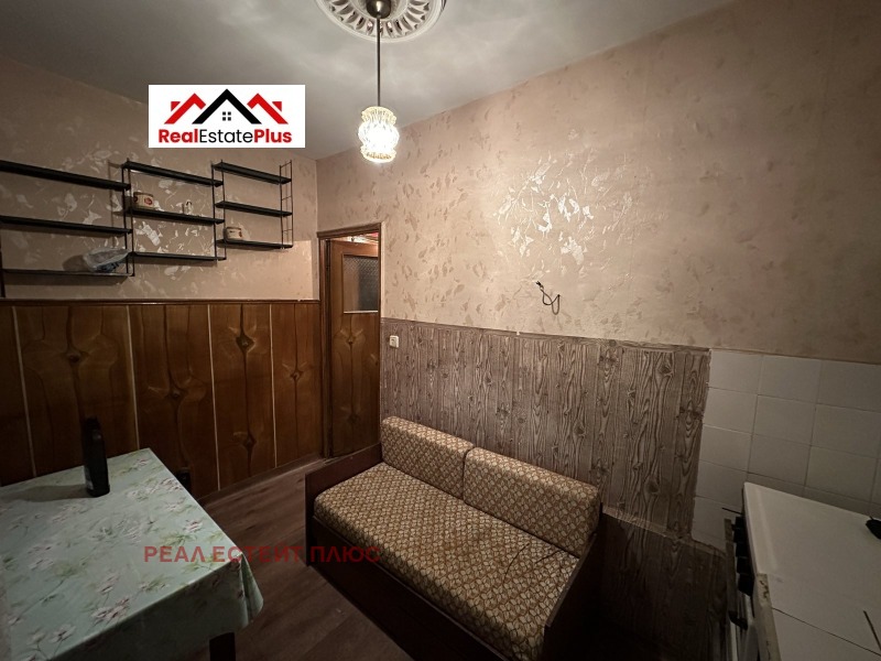 Продава 2-СТАЕН, гр. Плевен, Сторгозия, снимка 2 - Апартаменти - 53033181