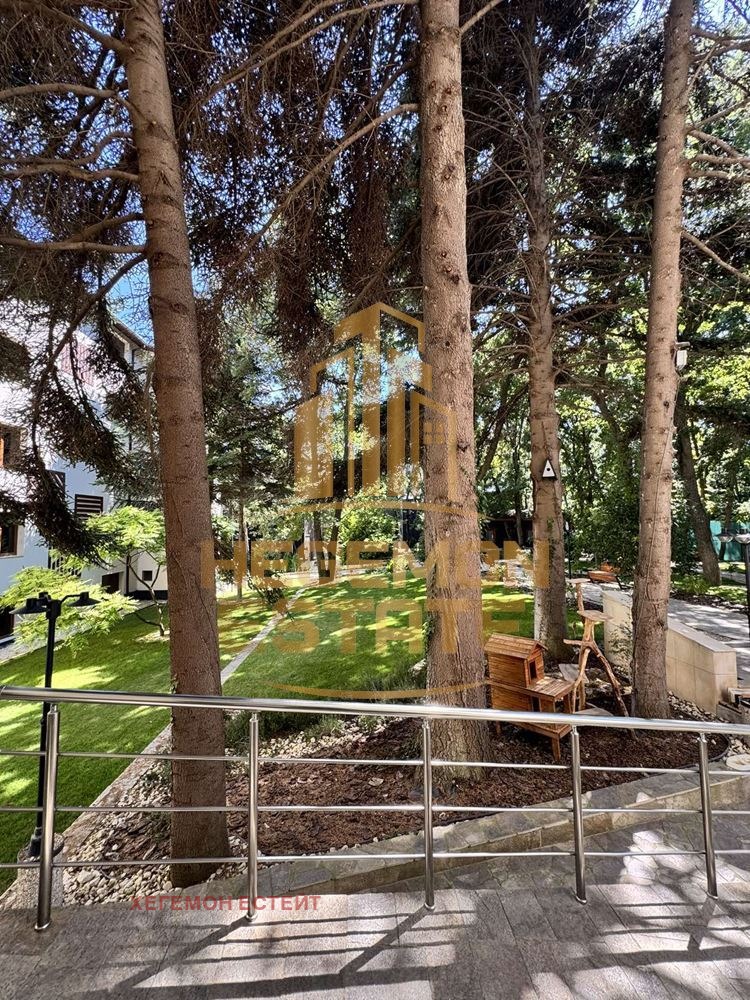 À vendre  2 chambres Varna , m-t Alen mak , 135 m² | 47030488