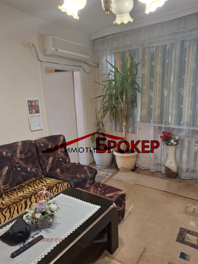 Продава  3-стаен град Сливен , Стоян Заимов , 87 кв.м | 79549530 - изображение [12]