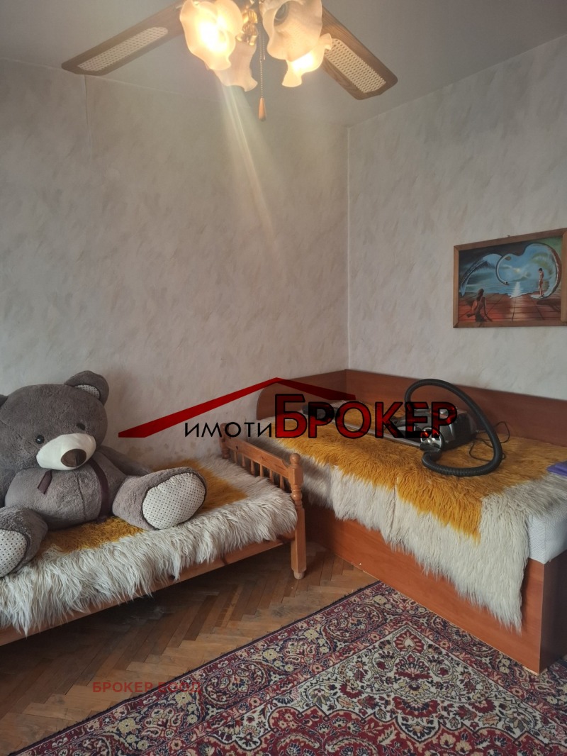 Продава  3-стаен град Сливен , Стоян Заимов , 87 кв.м | 79549530 - изображение [5]