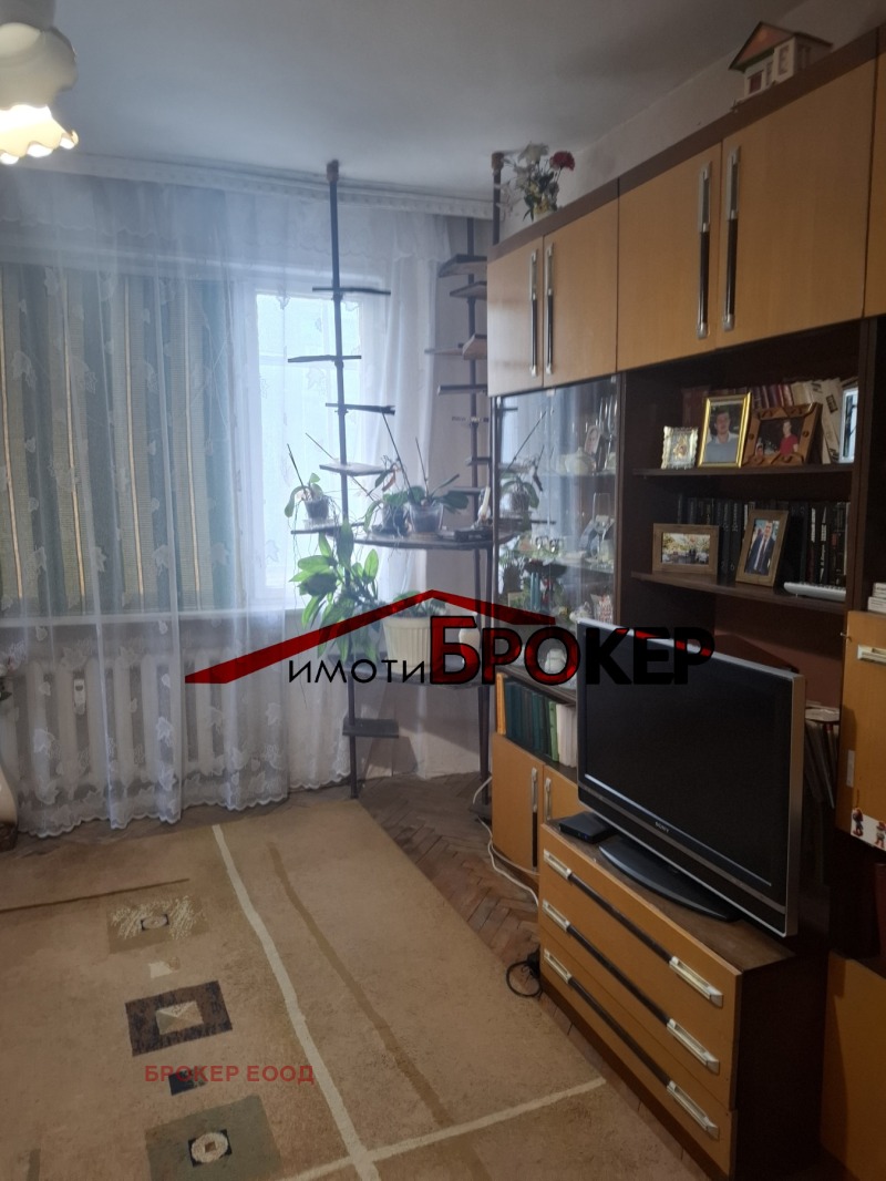 Продава  3-стаен град Сливен , Стоян Заимов , 87 кв.м | 79549530 - изображение [11]